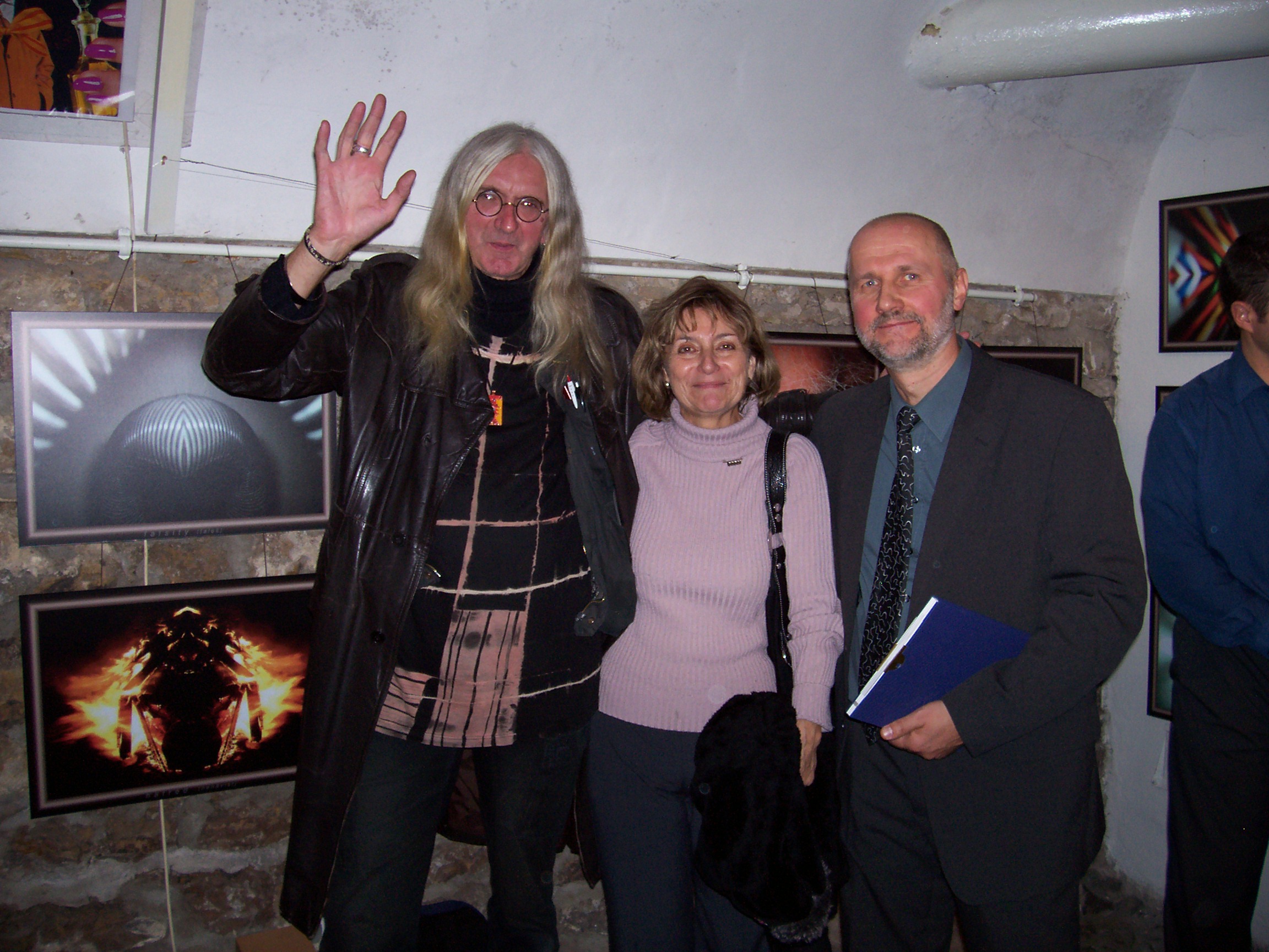  s malířkou Věrou Krumphanzlovou a malířem kaligrafistou Bobem Hochmanem